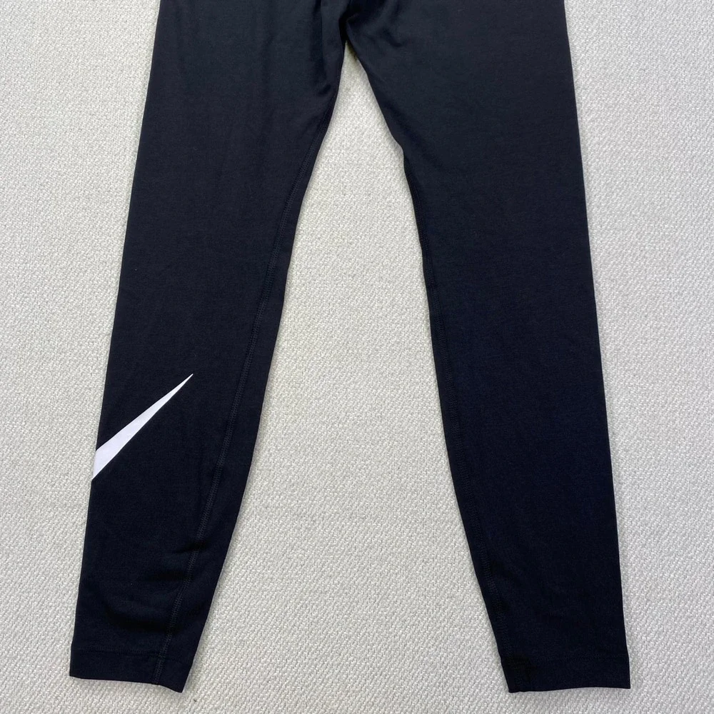Nike Sportswear Club High Waisted Leggings Womens Small Black Swoosh CJ1984-010